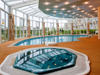 LAGUNA BEACH - INDOOR POOL